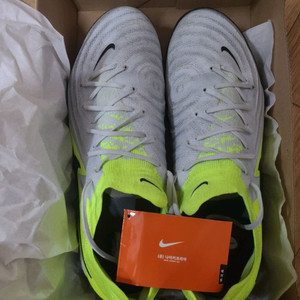 나이키 팬텀gx2 프로 tf 280 풋살화