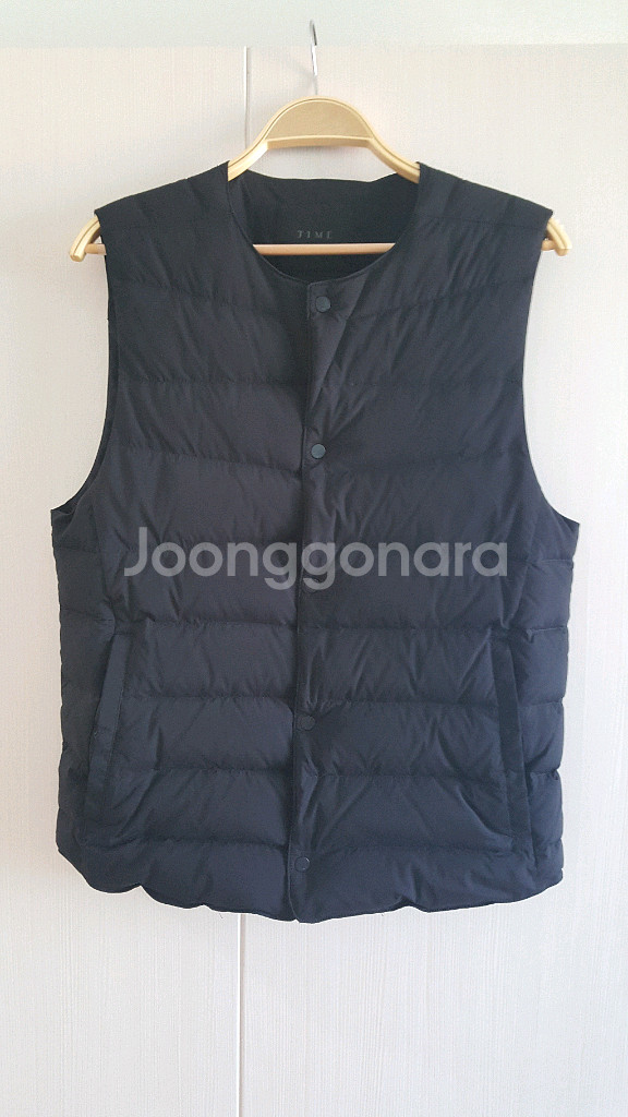 타임옴므 남자 구스 패딩조끼 팝니다--0