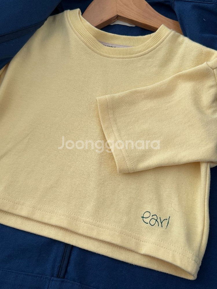 얼리틀 하프 트렌치 자켓 블루, 티셔츠--2