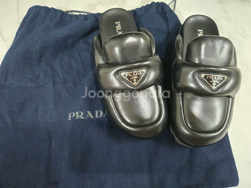 프라다 레더 패딩 뮬 슬리퍼--0