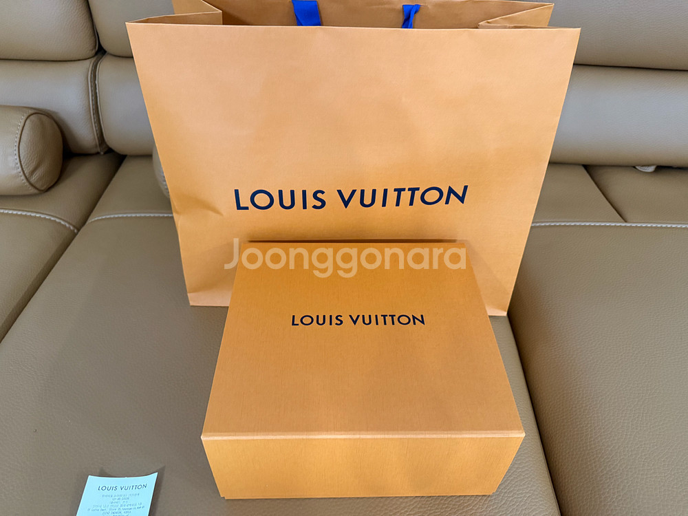 새상품 루이비통 모노그램 그래디언트 타탄 스카프--3