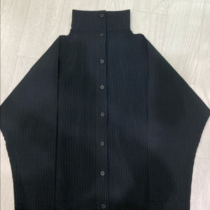 미 이세이미야케 터틀넥 파인니트 가디건 블랙/새제품