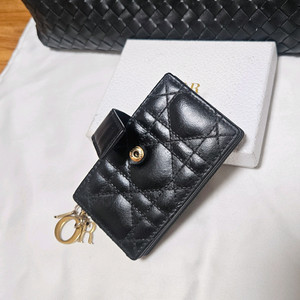 디올 카드지갑 정품 입니다