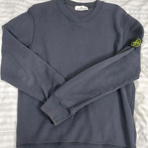 스톤아일랜드 맨투맨 정품 M 싸게팔아요