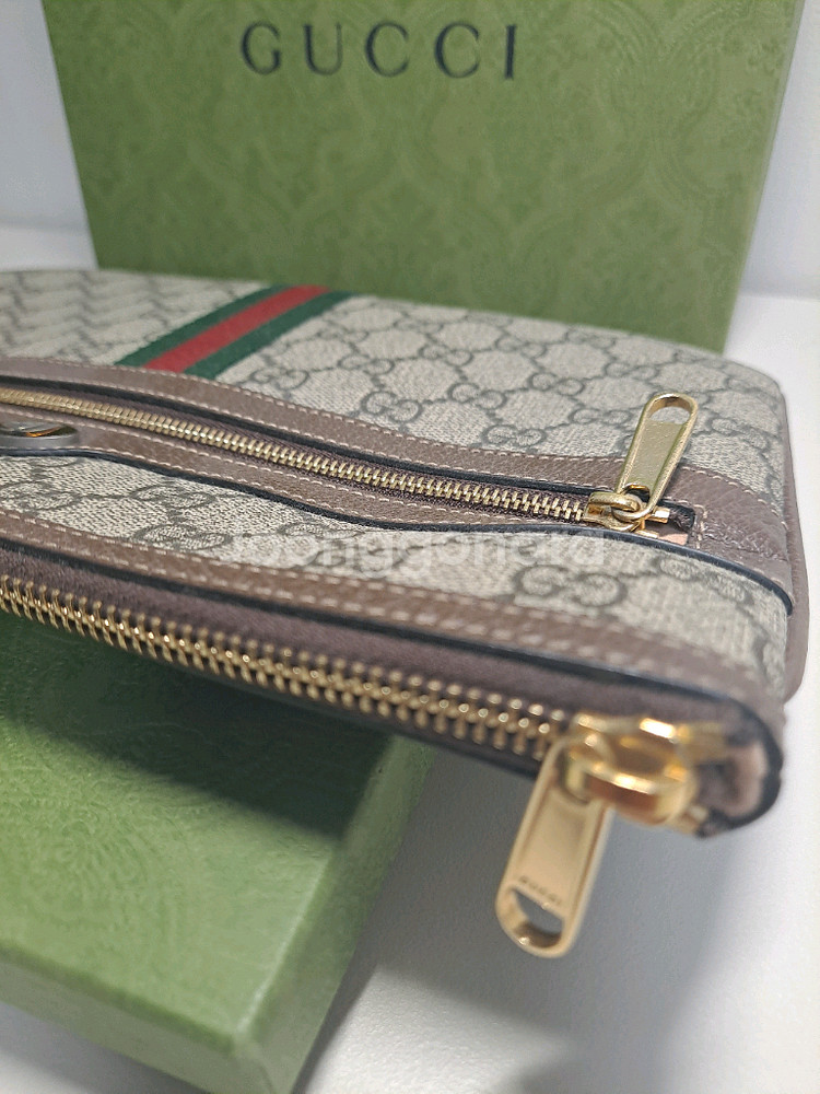 구찌 오피디아 GG 수프림클러치팝니다--3