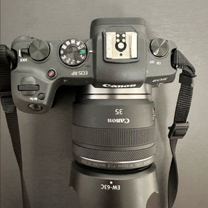 EOS RP 카메라 + RF 35mm F 1.8 렌즈