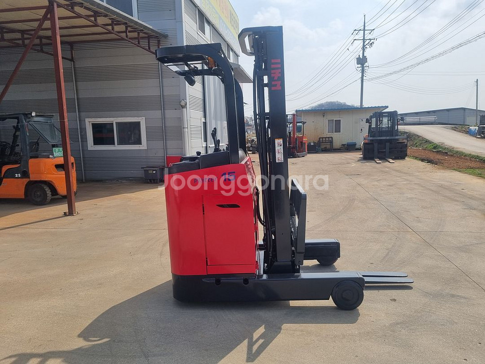 니찌유 1.5톤 입승식 전동지게차 3단 5.3M 판매합니다.--1