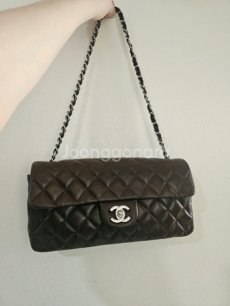 샤넬 클래식 딥브라운--0