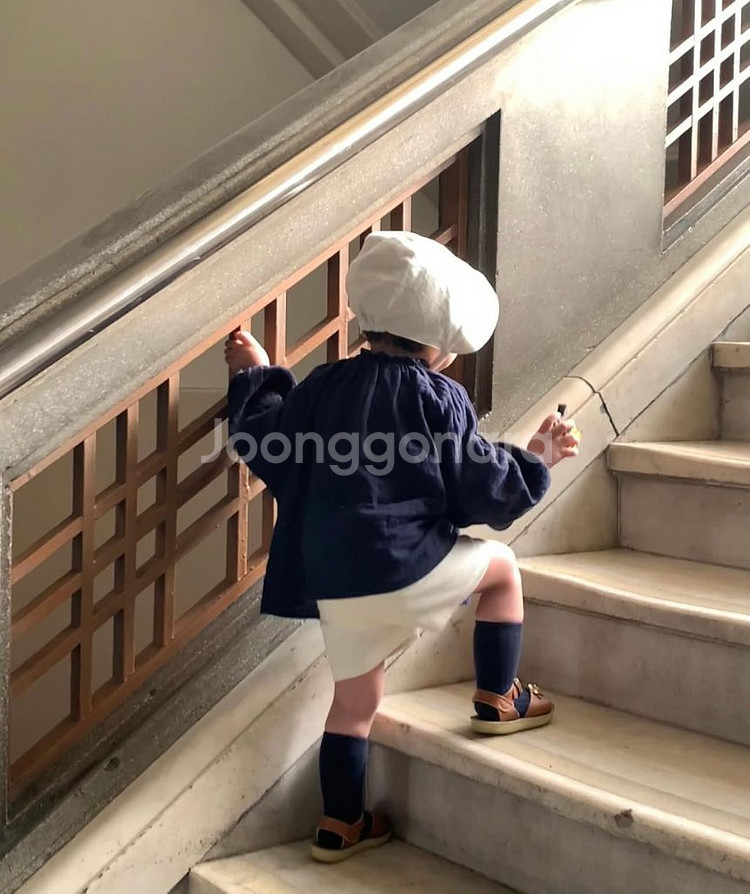 얼리틀 셔링 블라우스--3