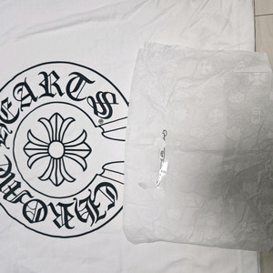 (새상품,정품) xl 크롬하츠 홀스슈 로고 티셔츠 화이