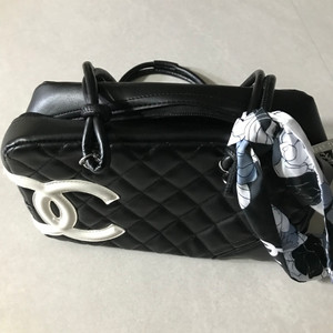 샤넬 퀼팅 크로스백