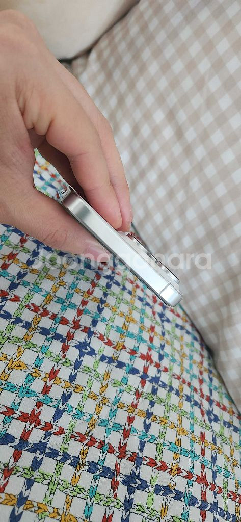 아이폰16프로맥스 256GB 자급제 화이트(증정품 동봉--3