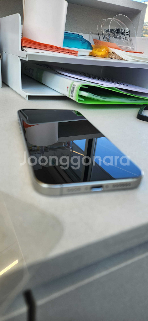 아이폰16프로맥스 256GB 자급제 화이트(증정품 동봉--0