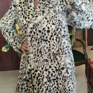 마쥬 레오파드 래빗 퍼 코트 도깨비 유인나님 착용