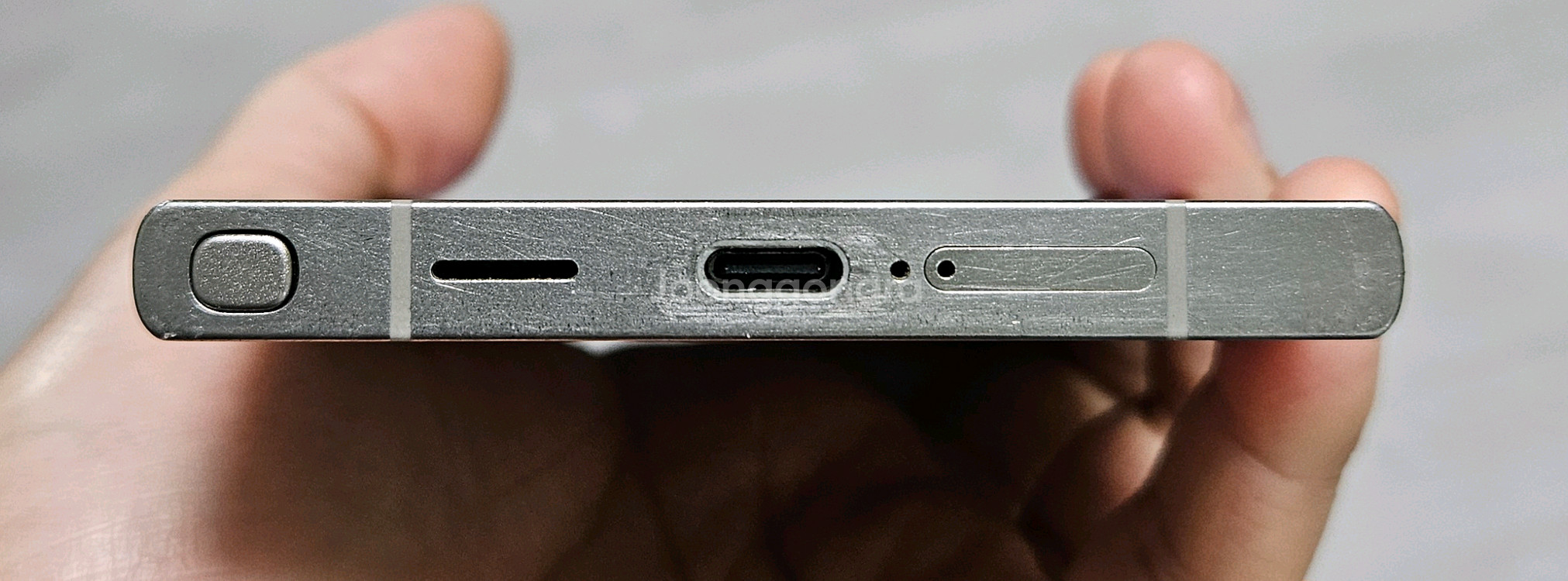 갤럭시 S24울트라 그레이 256GB 싸게 팝니다.--4