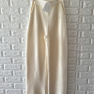 새상품) 니트 팬츠 아이보리 (브랜드제품)