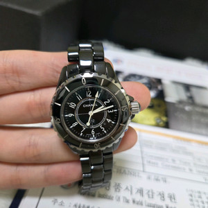 샤넬J12 블랙 33mm 세라믹 쿼츠