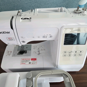 브라더 자수 미싱 LB8950