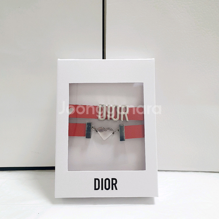 디올 레드 하트 브레이슬릿 팔찌--1