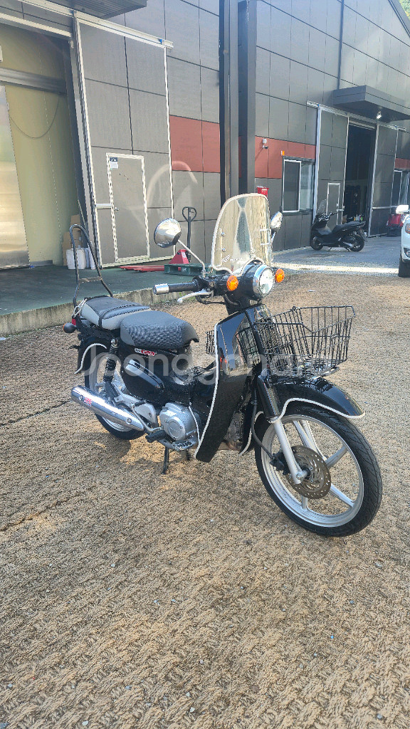 슈퍼커브110 23년형 6천km 무꿍무사고판매합니다--0