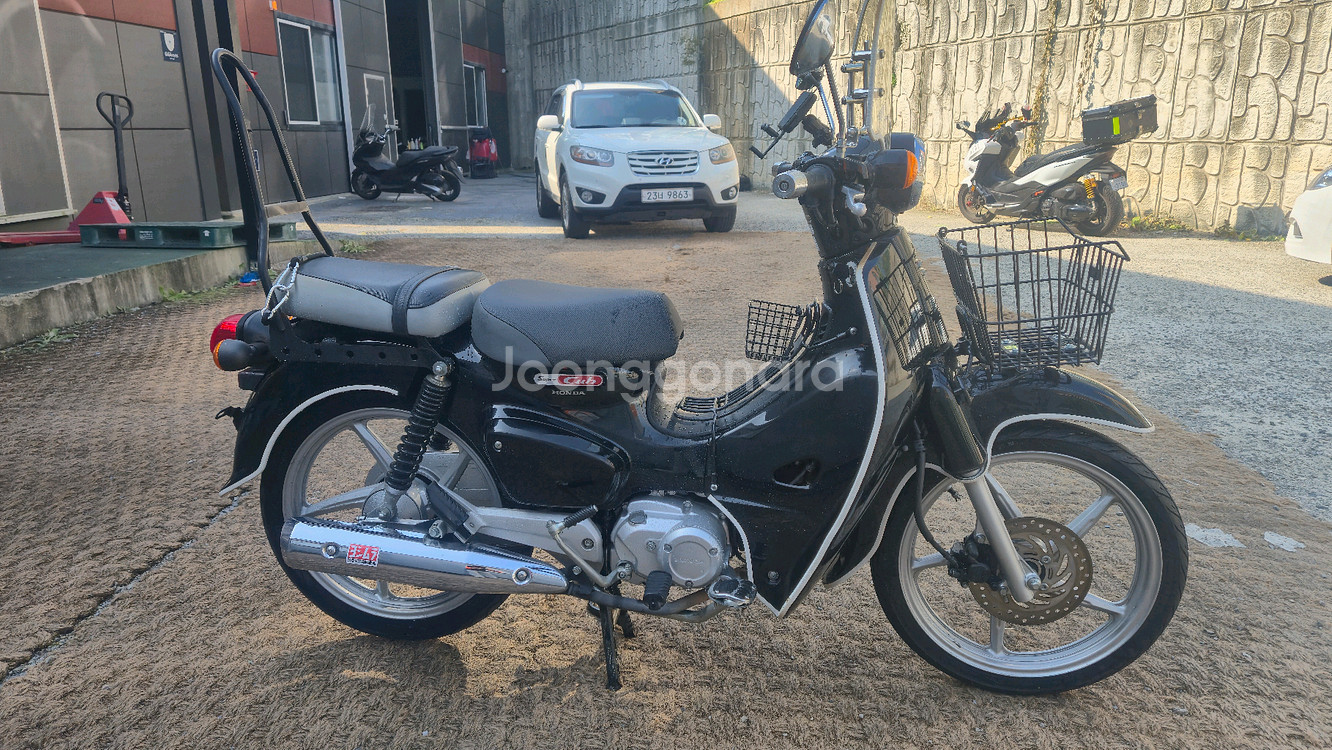 슈퍼커브110 23년형 6천km 무꿍무사고판매합니다--1