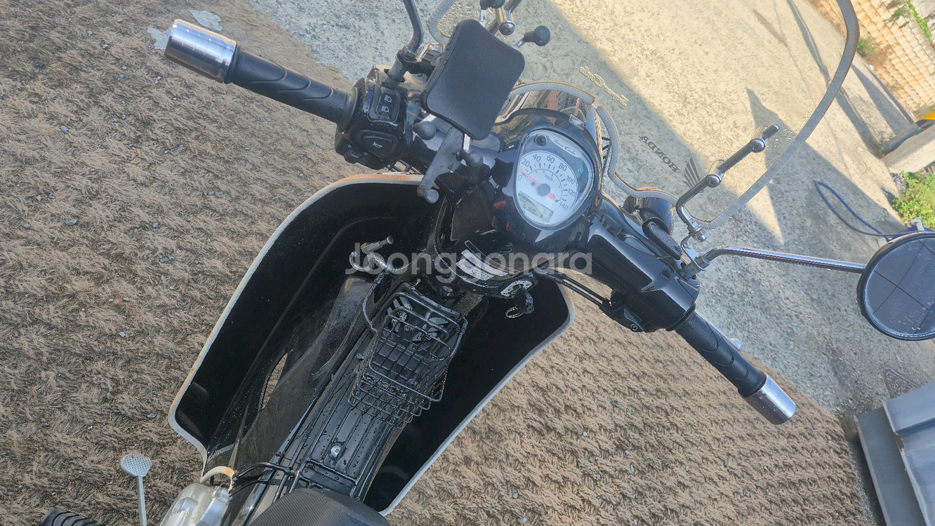 슈퍼커브110 23년형 6천km 무꿍무사고판매합니다--8