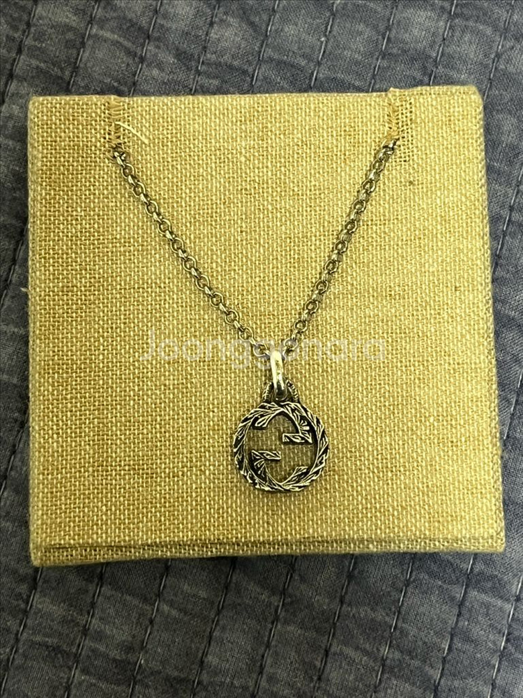 구찌 인터로킹 G 목걸이--1