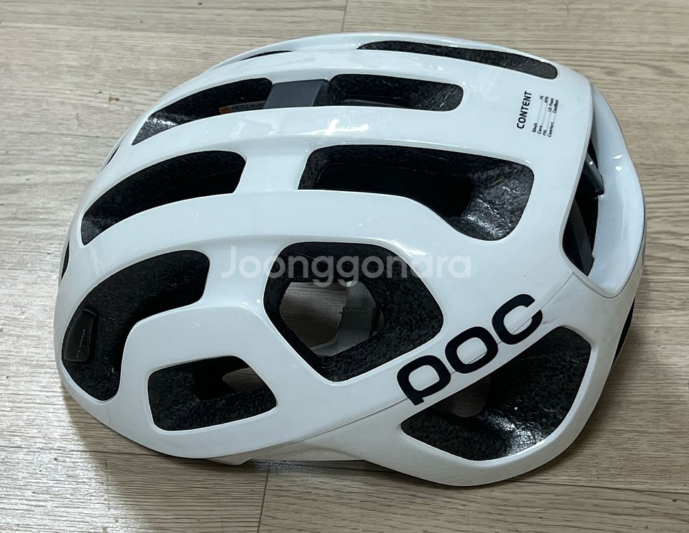 POC 헬멧 화이트 색상 L 사이즈 판매합니다--0