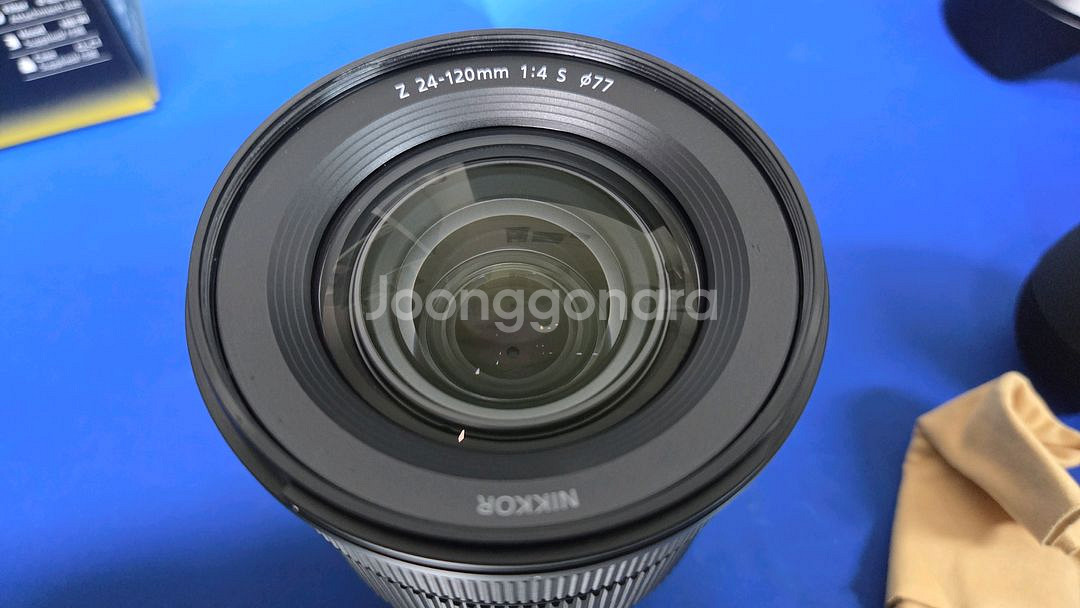 니콘 z24-120mm f4, z50mm f1.8--4