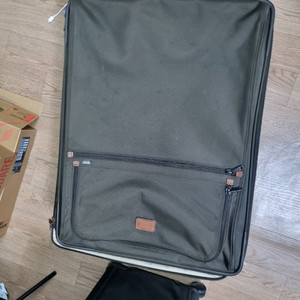 투미 28인치 화물용 캐리어 이민가방