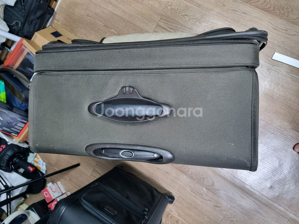 투미 28인치 화물용 캐리어 이민가방--2