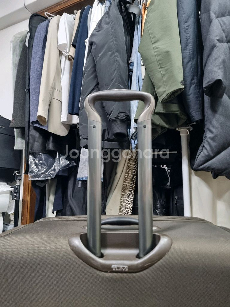 투미 28인치 화물용 캐리어 이민가방--4