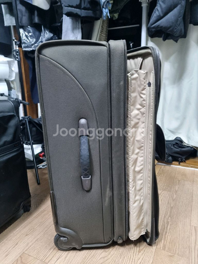 투미 28인치 화물용 캐리어 이민가방--5