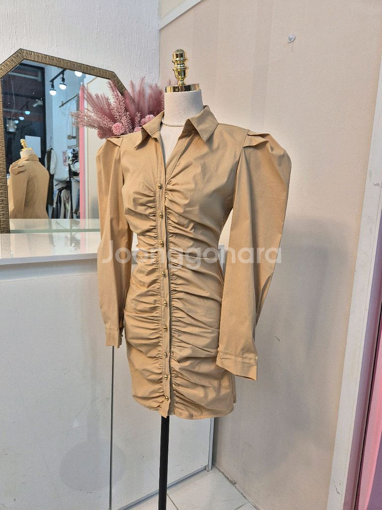 베이지/블랙 퍼프 셔링 셔츠 원피스ㅡ무배--4