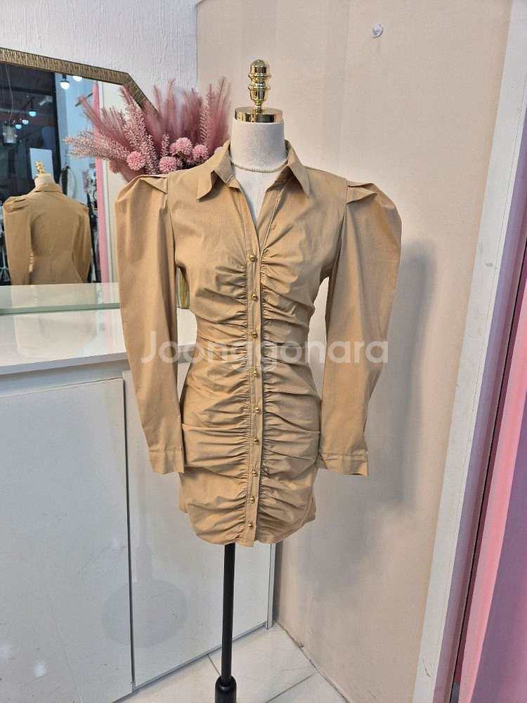 베이지/블랙 퍼프 셔링 셔츠 원피스ㅡ무배--9