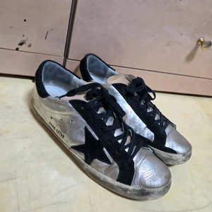 골든구스 수퍼스타 스니커즈