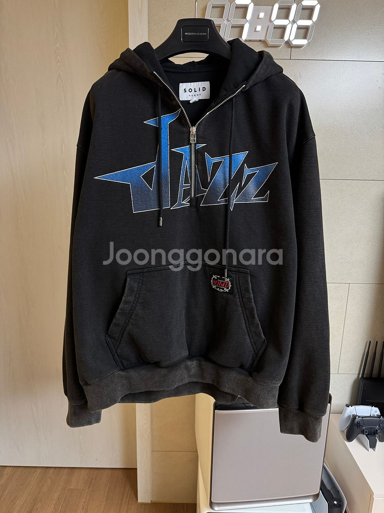 [새제품] 솔리드옴므 25fw 블랙 하프집업 후드 50--0