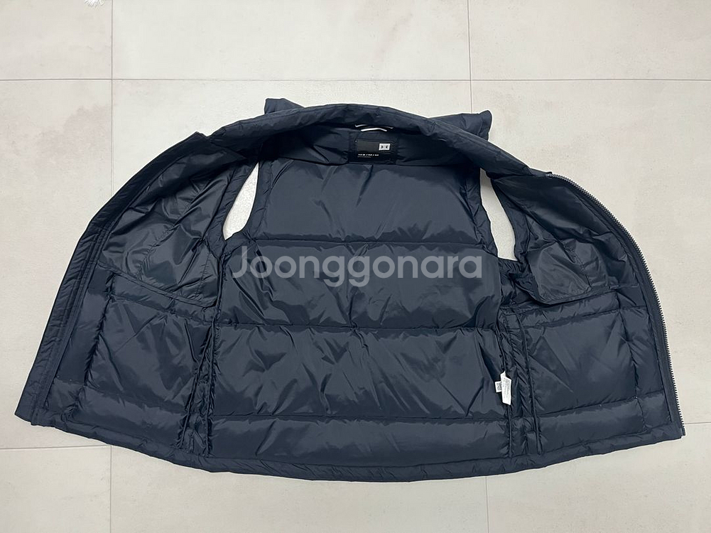[M] 언더아머 덕다운 블랙 패딩조끼--2