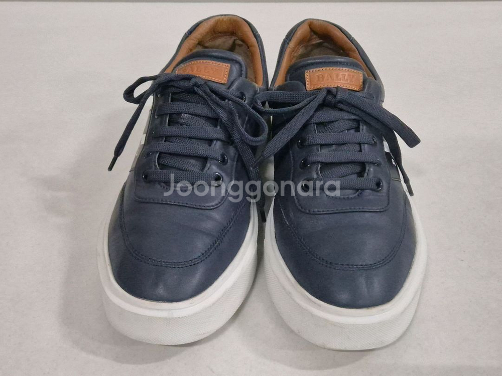 발렌시아가 스니커즈 42사이즈--0