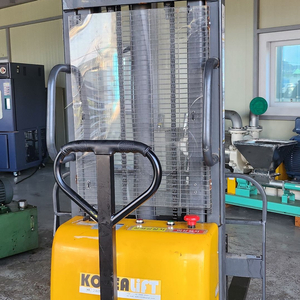 전동스테커 이동식유압테이블리프트