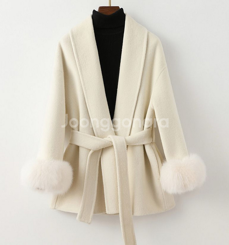 폭스퍼탈부착 가능한 울100% 고퀄리티 코트 새상품--2