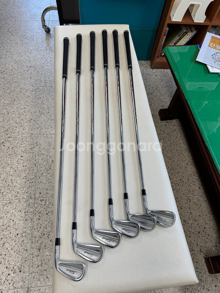 타이틀리스트 714cb 5-p 아이언 세트--1