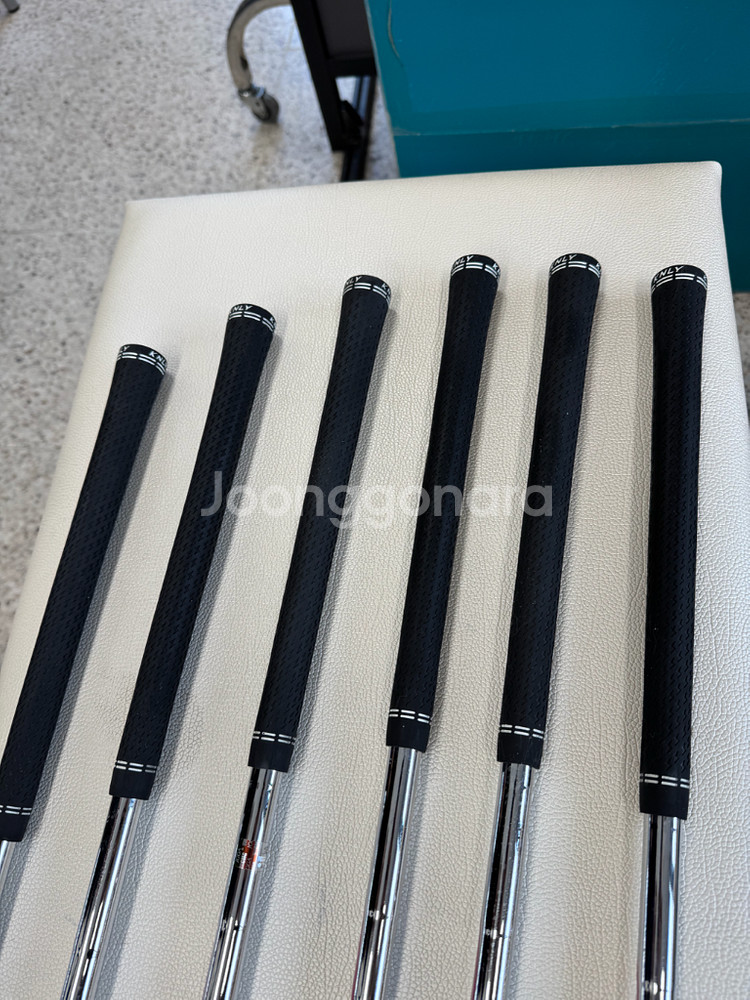 타이틀리스트 714cb 5-p 아이언 세트--4