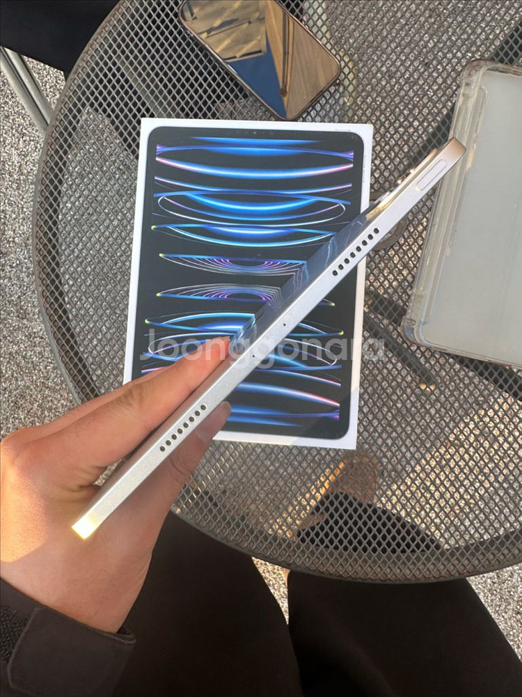 아이패드 프로 4세대 11인치 256GB--10