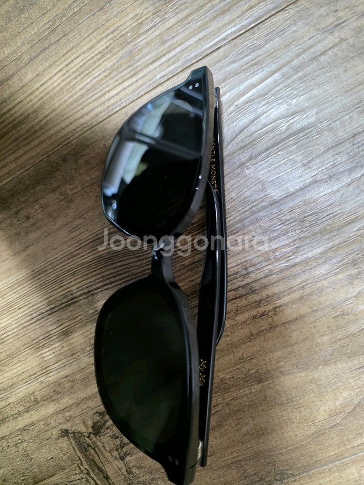 젠틀몬스터 마이마 01 블랙 선글라스 판매합니다--2