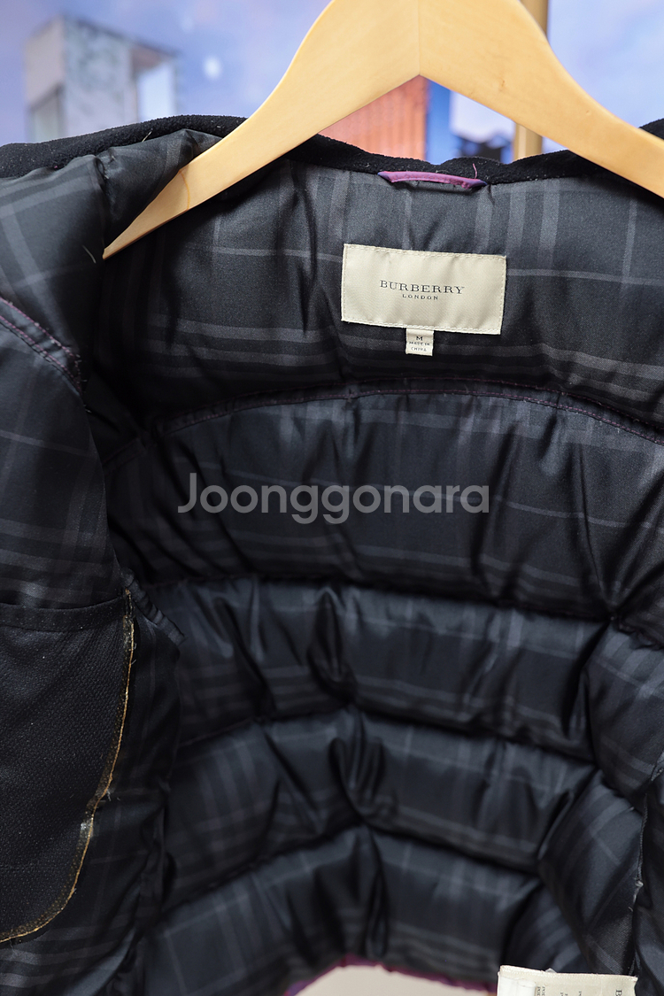 버버리 런던 퍼플 숏패딩 M--3
