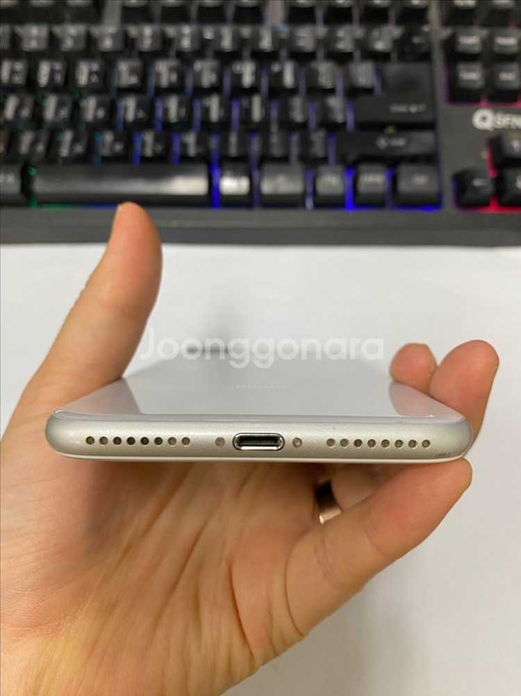 아이폰8플러스 실버 AA급 256GB 배터리100%--6