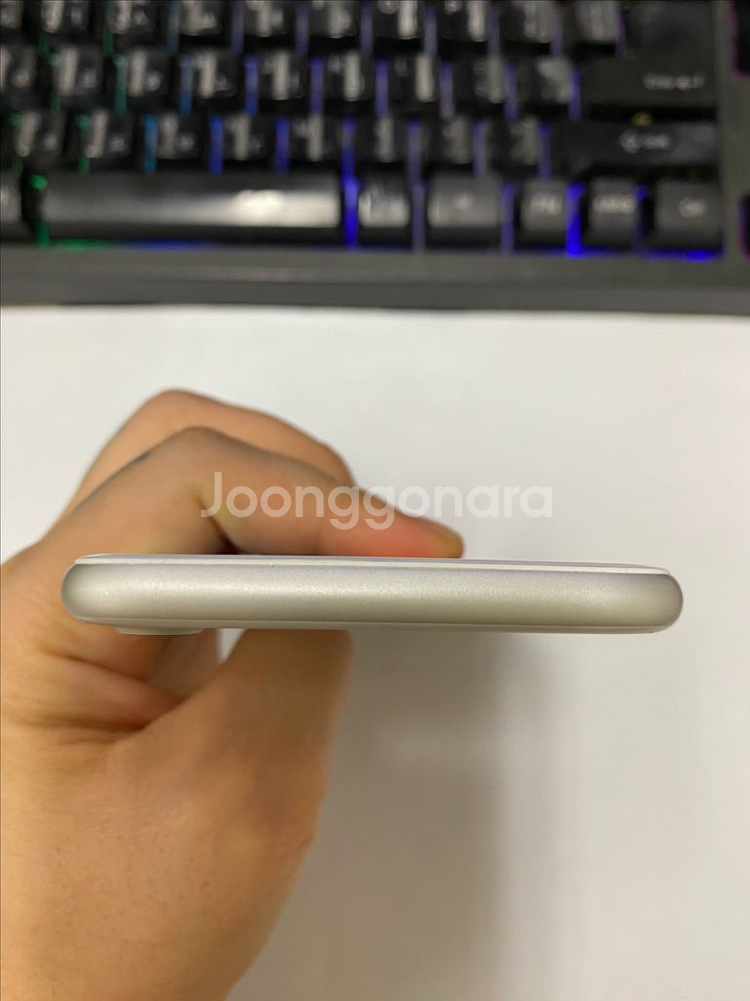 아이폰7 실버 특SSS급 128GB 배터리100%--4