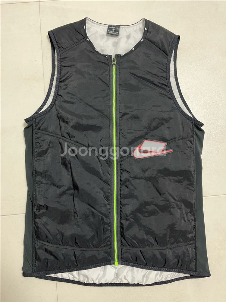 [L] 나이키 에어로레이어 와일드 런 베스트--0