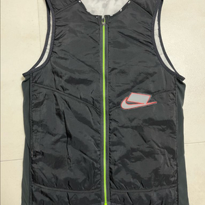 [L] 나이키 에어로레이어 와일드 런 베스트